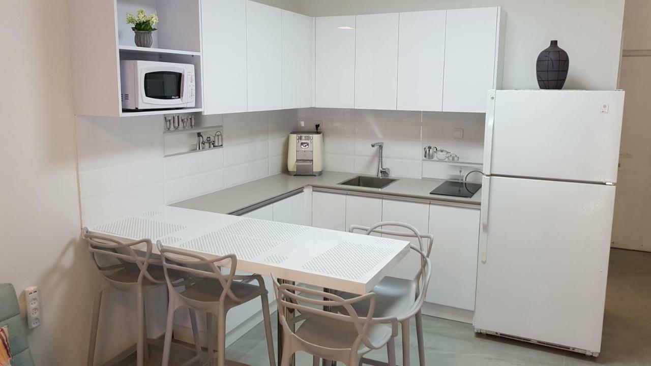 דירות דירת גן פונה לבריכה - pool garden view אילת מראה חיצוני תמונה