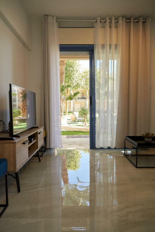 דירות דירת גן פונה לבריכה - pool garden view אילת מראה חיצוני תמונה